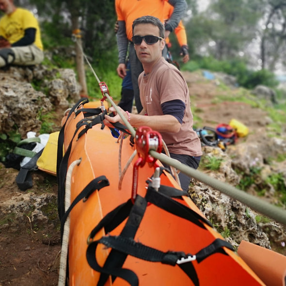 צוות חילוץ מערות, תמונה 3